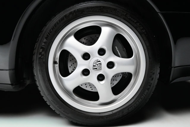 Used 1995 Porsche 911 Carrera RWD image 35