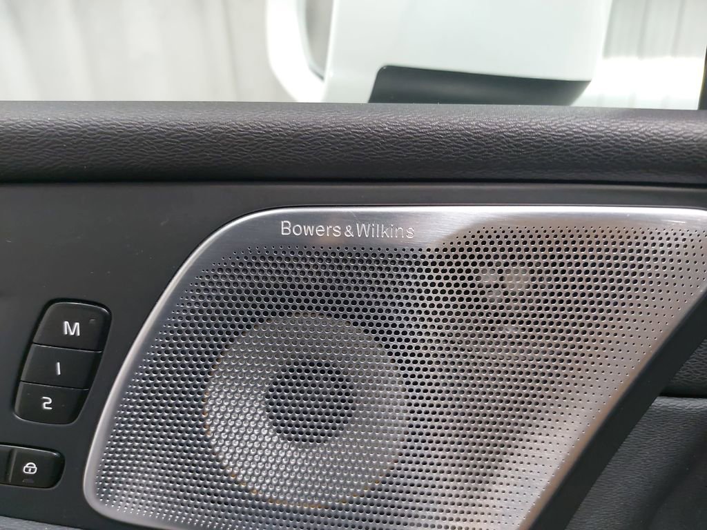 Used 2023 Volvo XC60 B6 Ultimate image 29