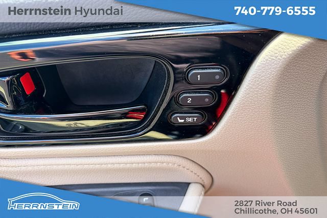 Used 2024 Honda Odyssey Touring image 16