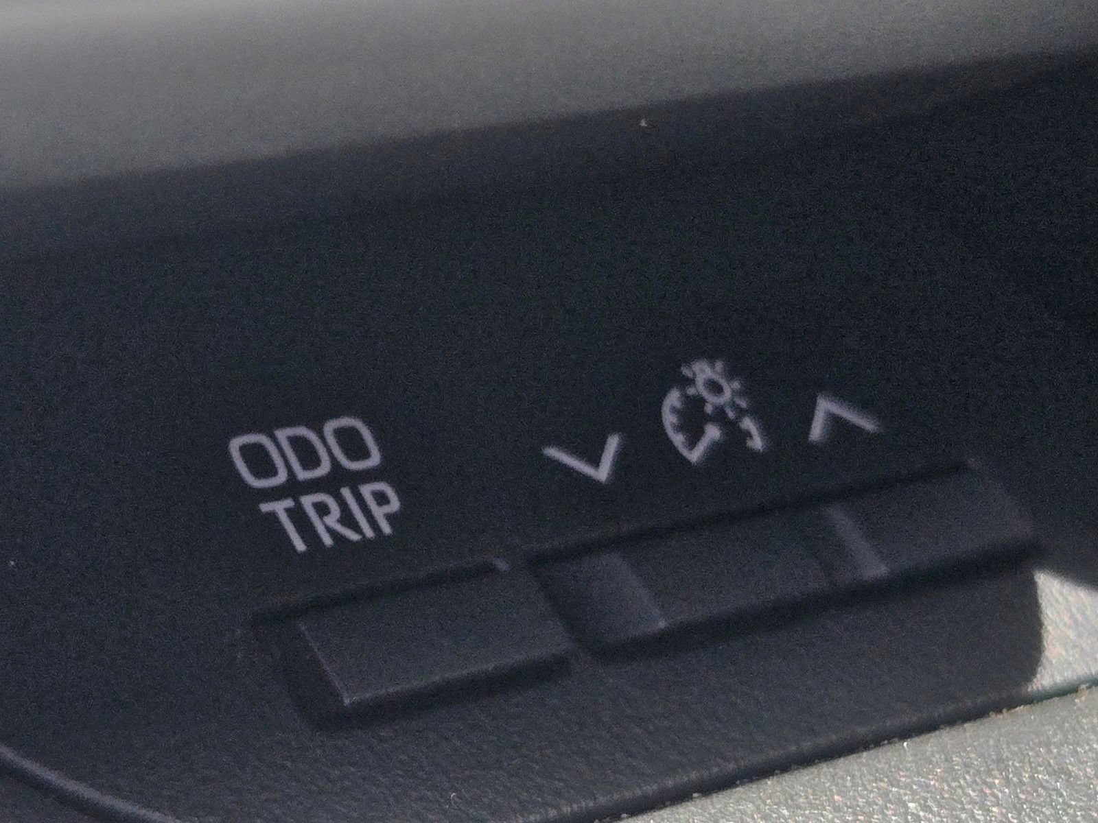 Used 2021 Toyota Highlander LE FWD image 14