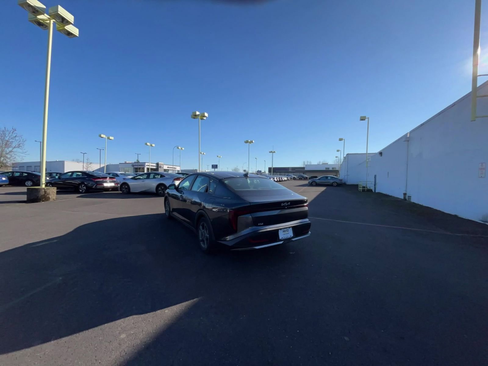 Used 2025 Kia K4 LXS image 16