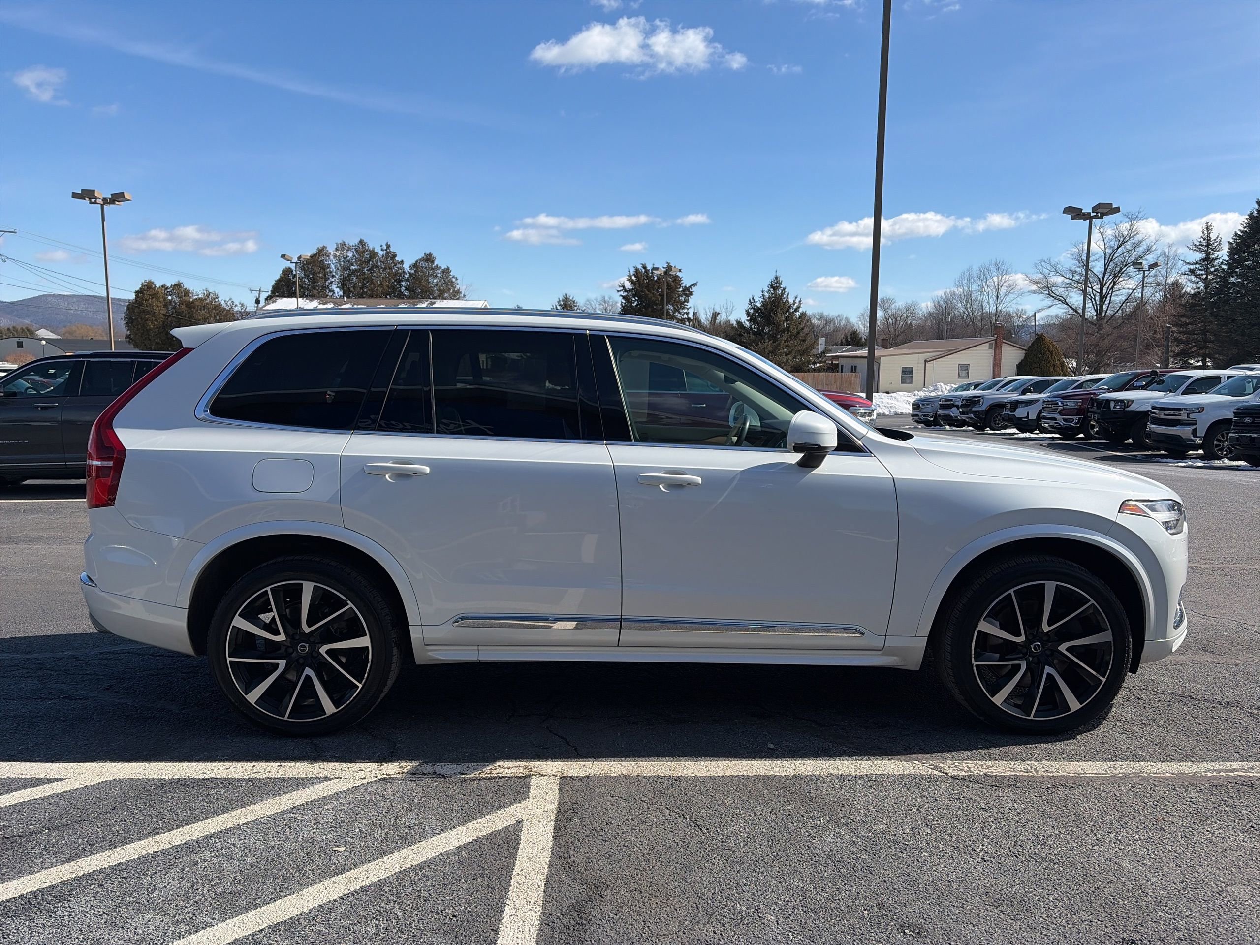 Used 2021 Volvo XC90 T8 Inscription Expression AWD/4WD image 6