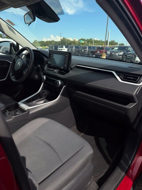 Used 2021 Toyota RAV4 LE FWD image 23