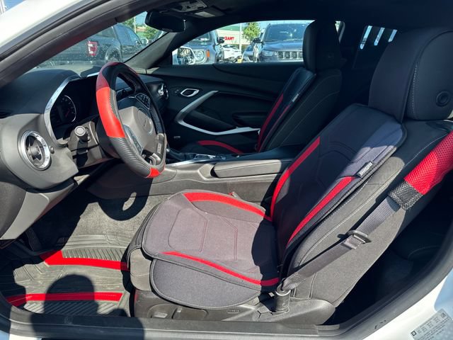 Used 2017 Chevrolet Camaro LT w/ Technology Package RWD image 10