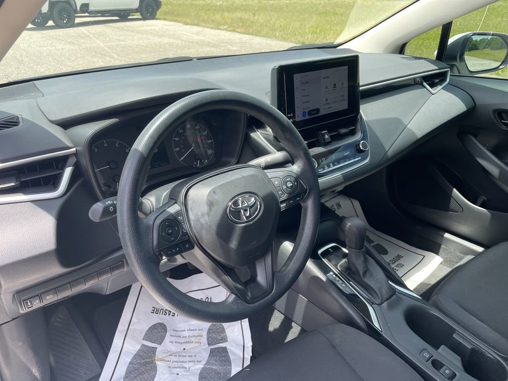 Used 2024 Toyota Corolla LE FWD image 21