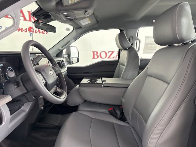 New 2026 Ford F250 XL w/ XL Chrome Package image 13
