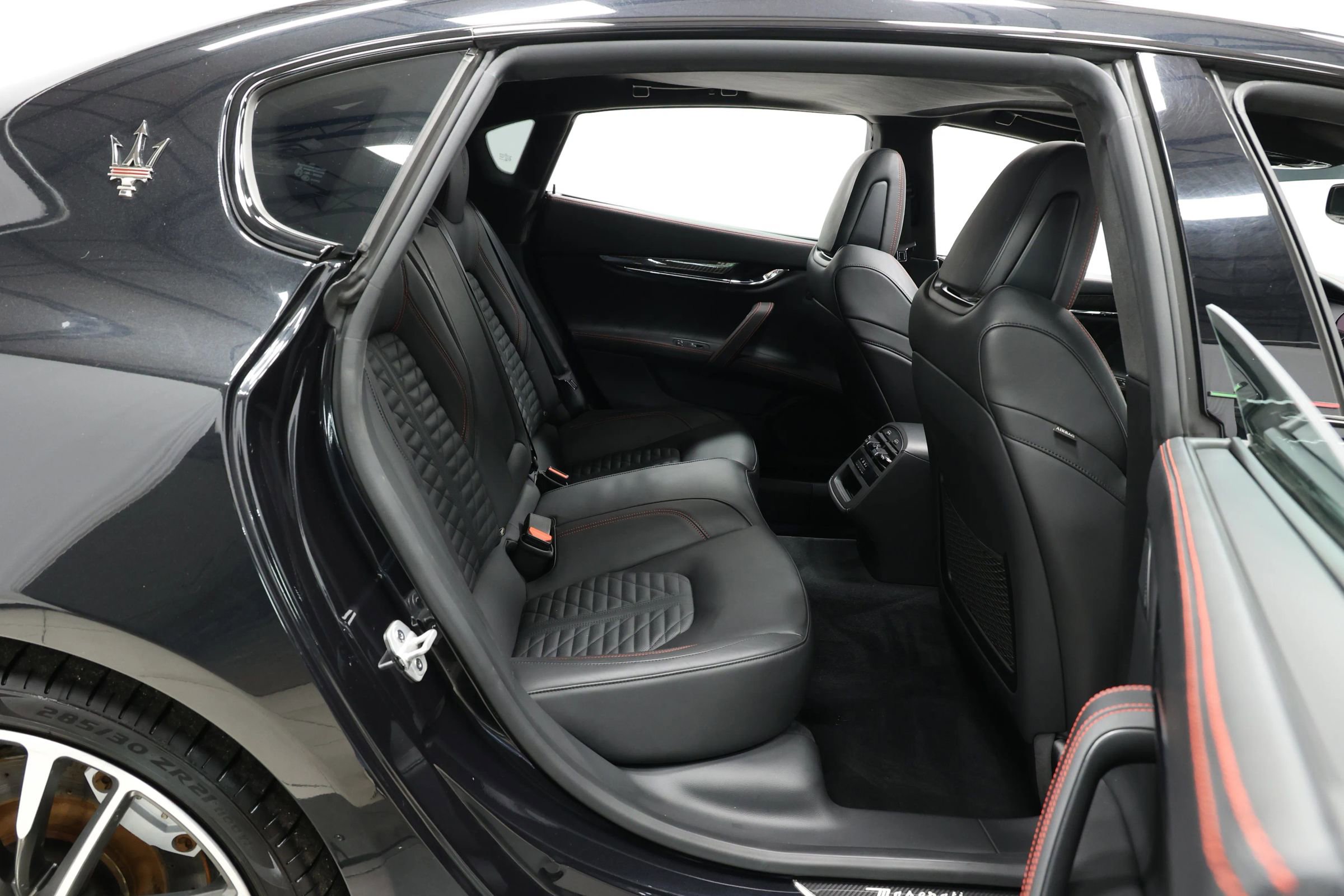 Used 2022 Maserati Quattroporte Trofeo image 74