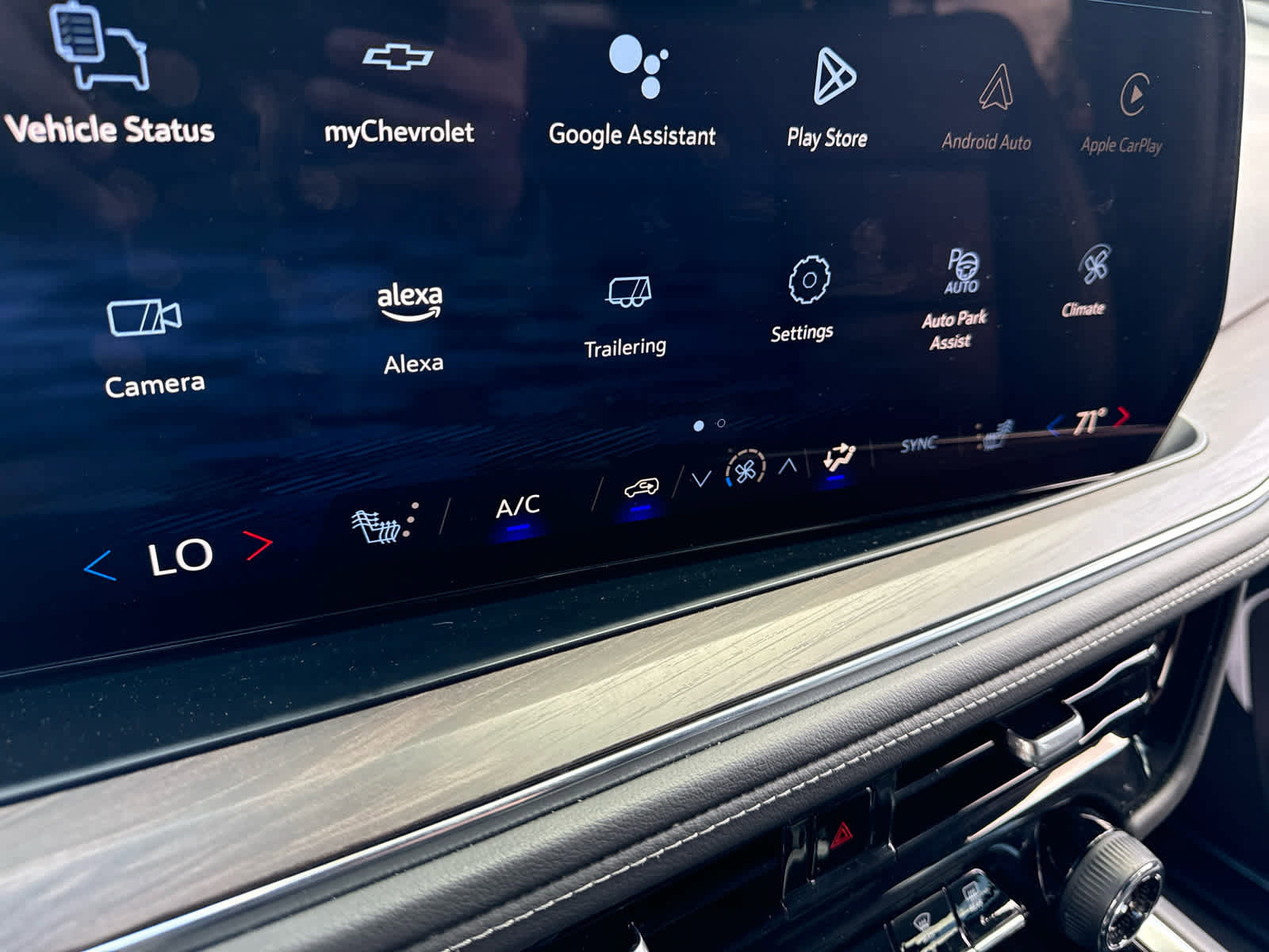 Certified 2025 Chevrolet Tahoe LT AWD/4WD image 19