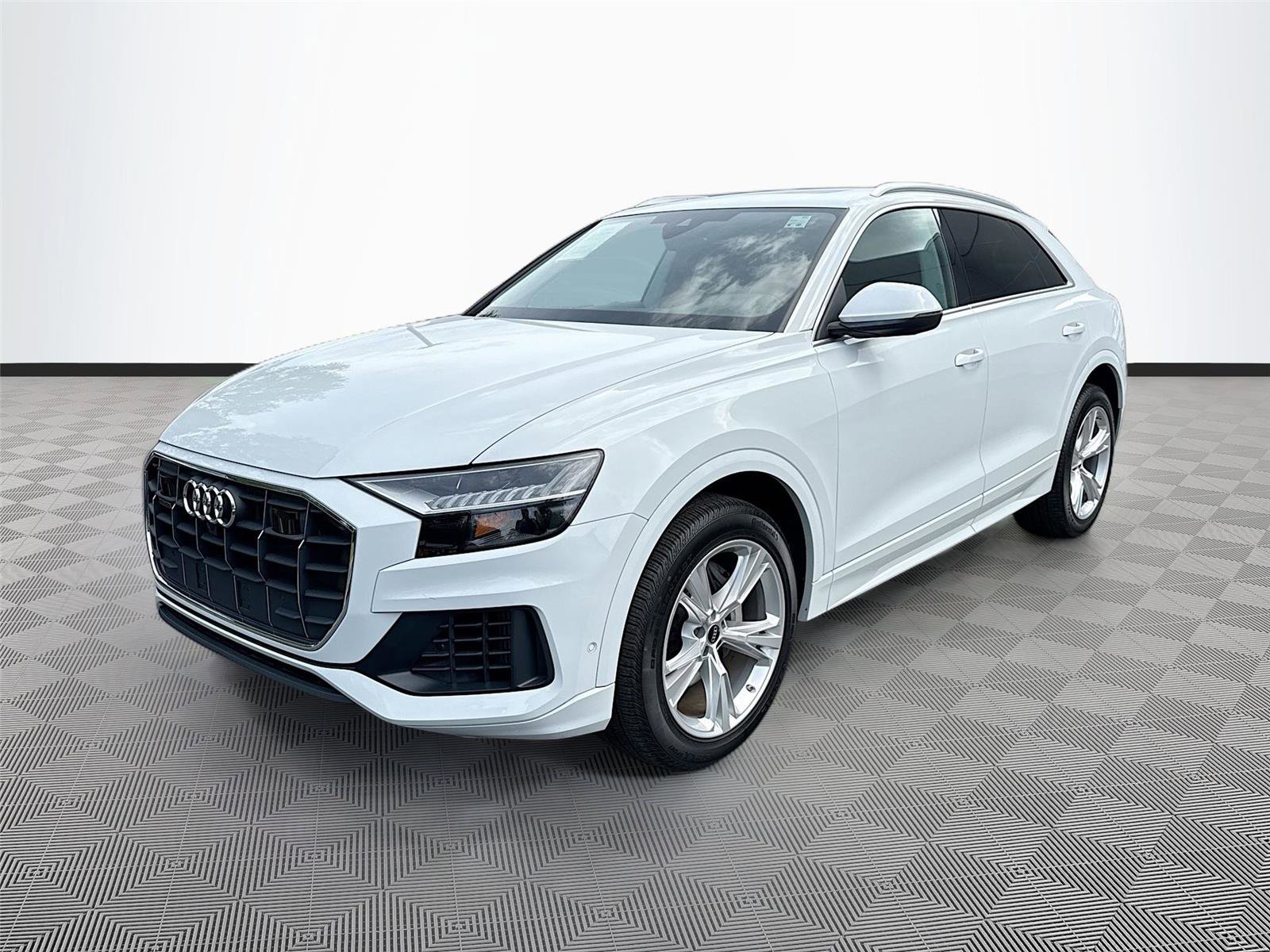 Certified 2023 Audi Q8 Premium Plus w/ Premium Plus Package image 3
