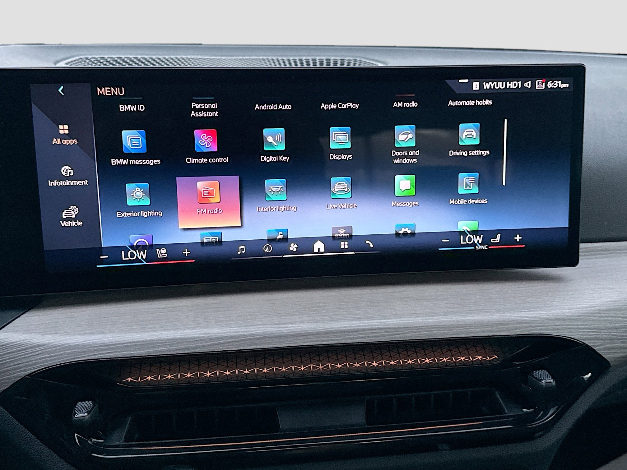 Used 2025 BMW 330i Sedan image 30