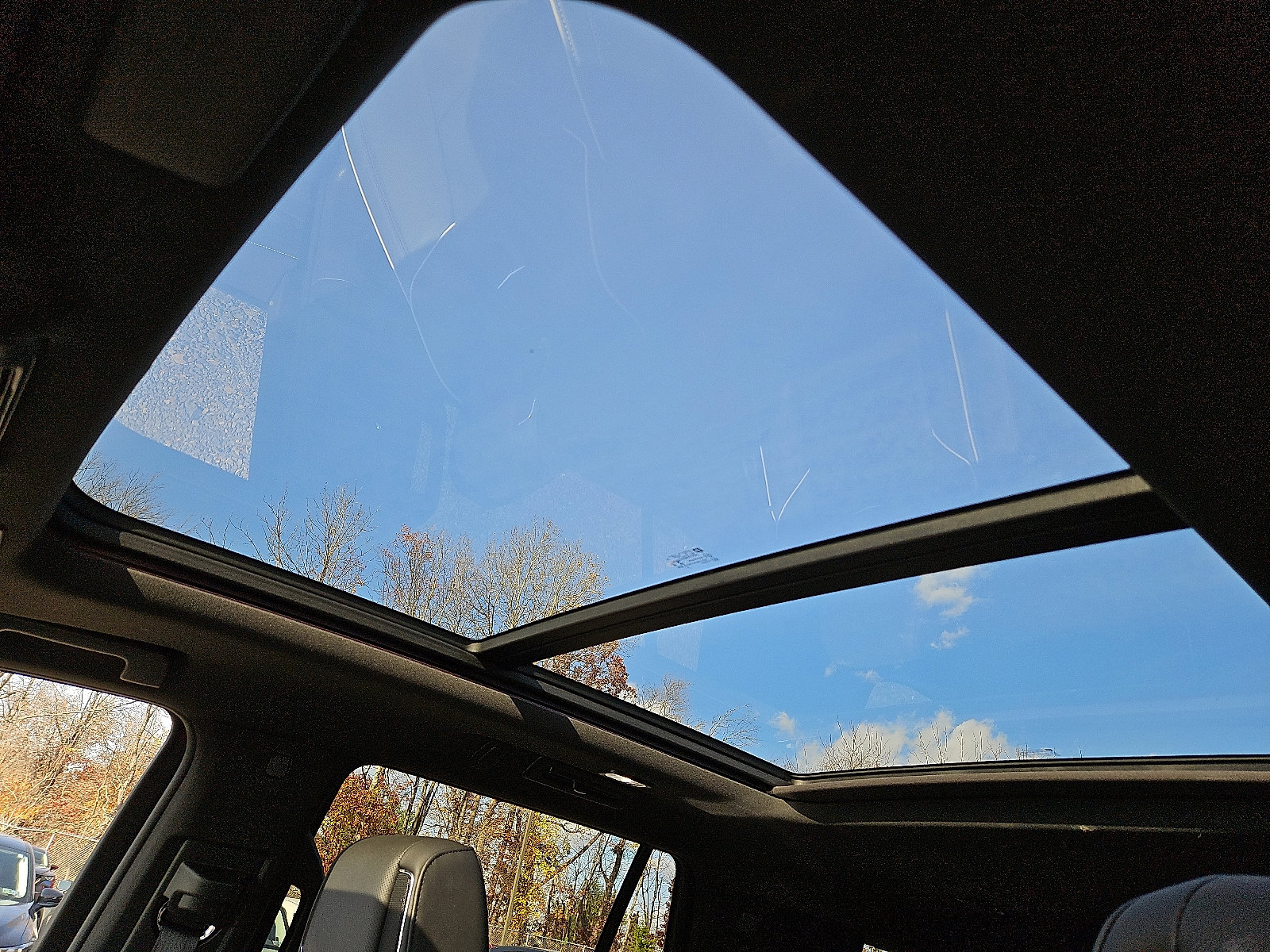 Used 2022 Cadillac Escalade Premium Luxury w/ LPO, Floor Liner Package image 13