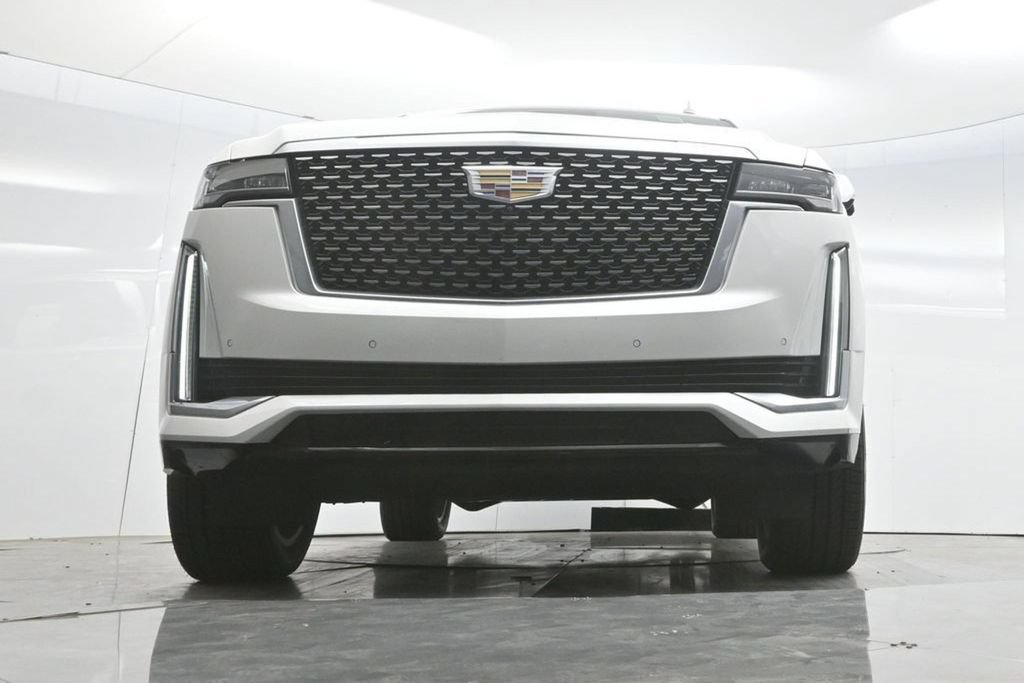 Used 2022 Cadillac Escalade Premium Luxury AWD/4WD image 66