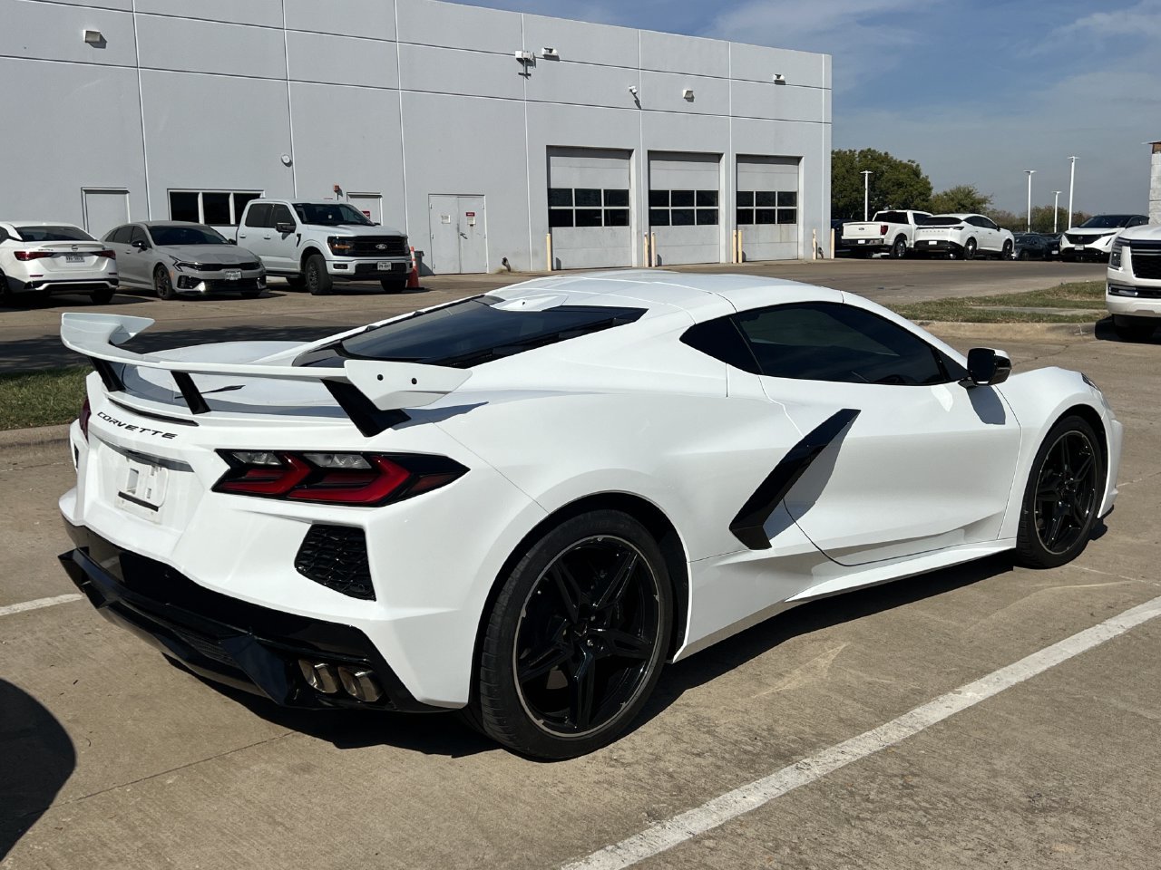 Used 2024 Chevrolet Corvette Stingray Coupe w/ Z51 Performance Package RWD image 4