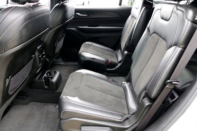 Used 2025 Jeep Grand Cherokee L Altitude RWD image 24