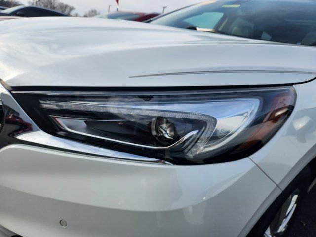 Used 2020 Buick Enclave Premium w/ Sun and Sites Package image 28