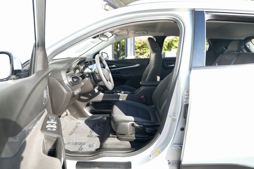 Used 2022 Chevrolet Bolt EUV LT image 17