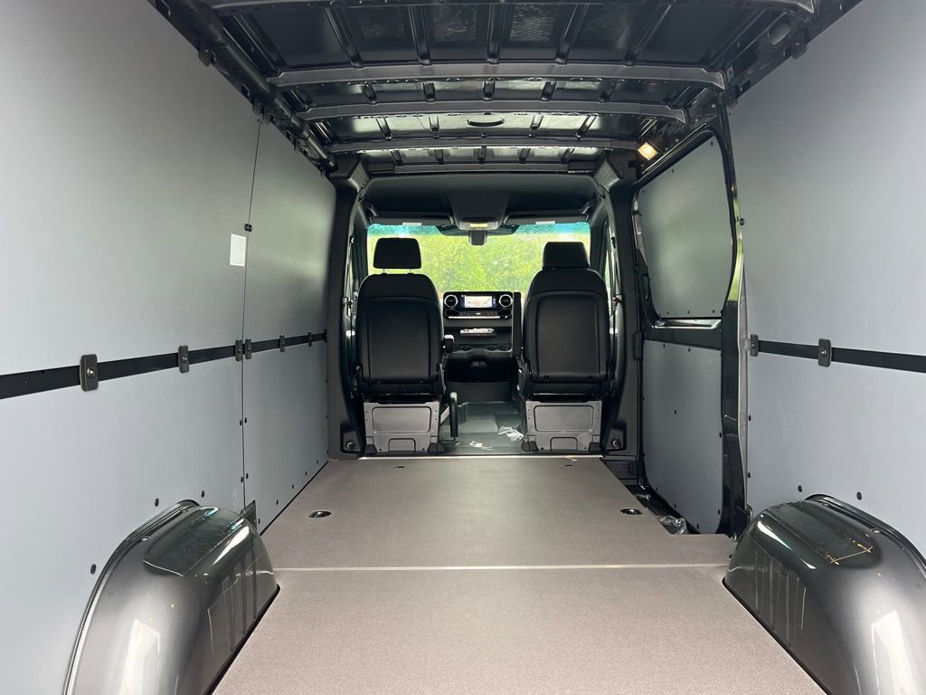 New 2025 Mercedes-Benz Sprinter 2500 image 5