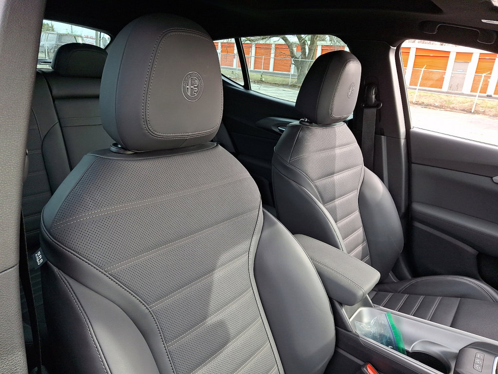 Used 2024 Alfa Romeo Tonale Veloce image 13