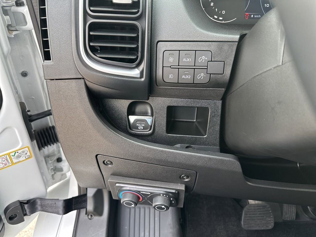 New 2025 RAM ProMaster 2500 w/ Advanced Safety Group image 31