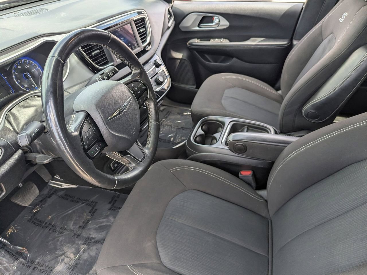 Used 2020 Chrysler Pacifica Touring w/ S Appearance Package FWD image 19