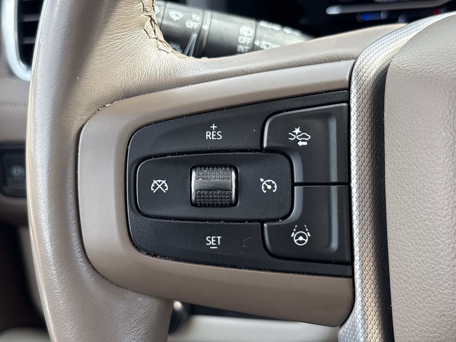 Certified 2024 GMC Yukon XL Denali w/ Denali Reserve Package image 19