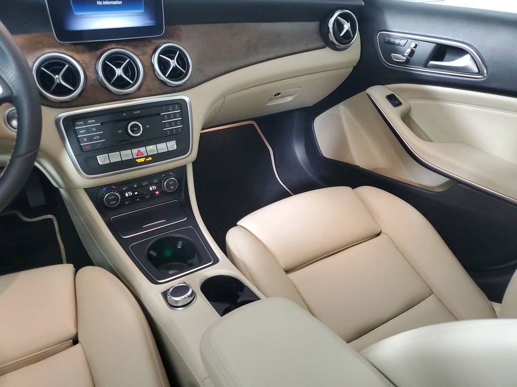 Used 2019 Mercedes-Benz GLA 250 image 16