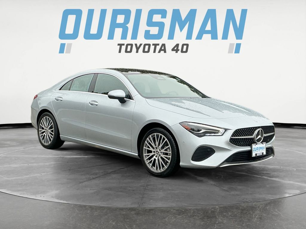 Used 2025 Mercedes-Benz CLA 250 4MATIC image 9