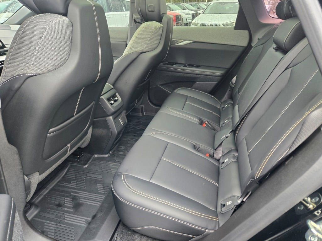 Used 2025 Cadillac Optiq Luxury 1 w/ LPO, Floor Liner Package AWD/4WD image 17