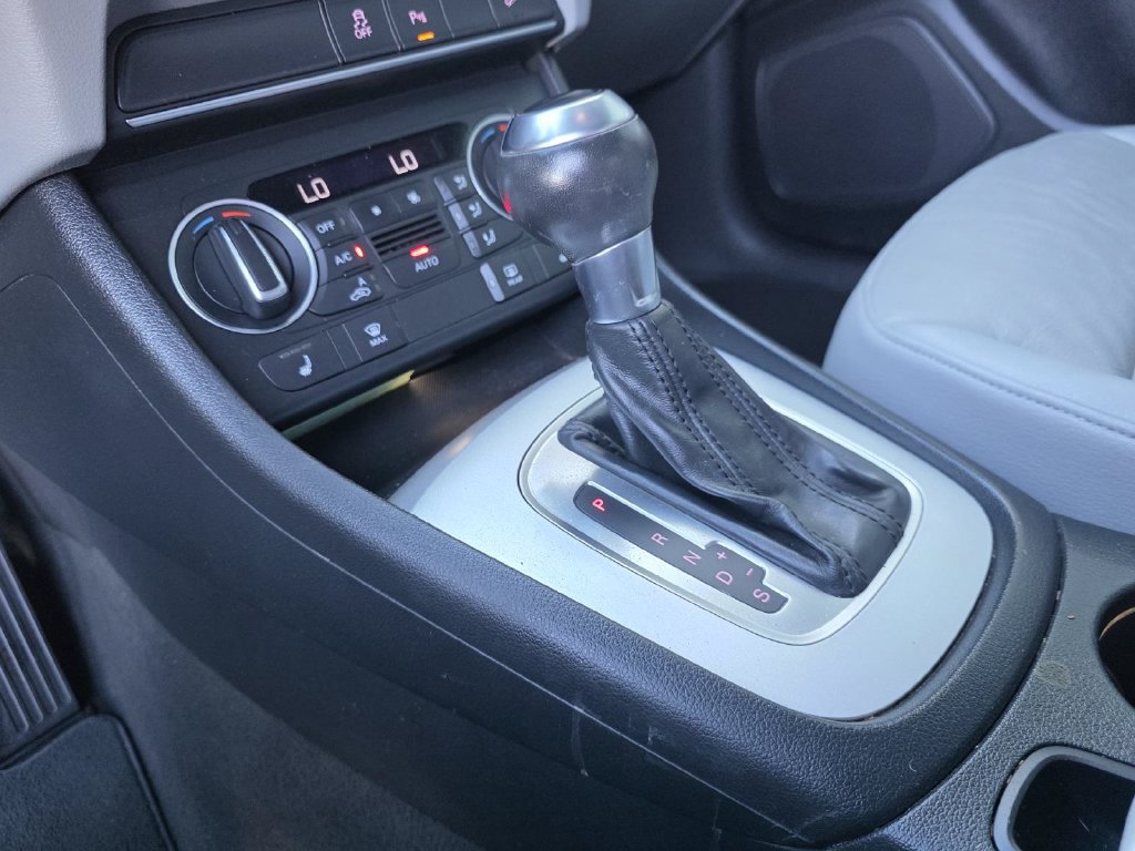 Used 2018 Audi Q3 2.0T Premium FWD image 16