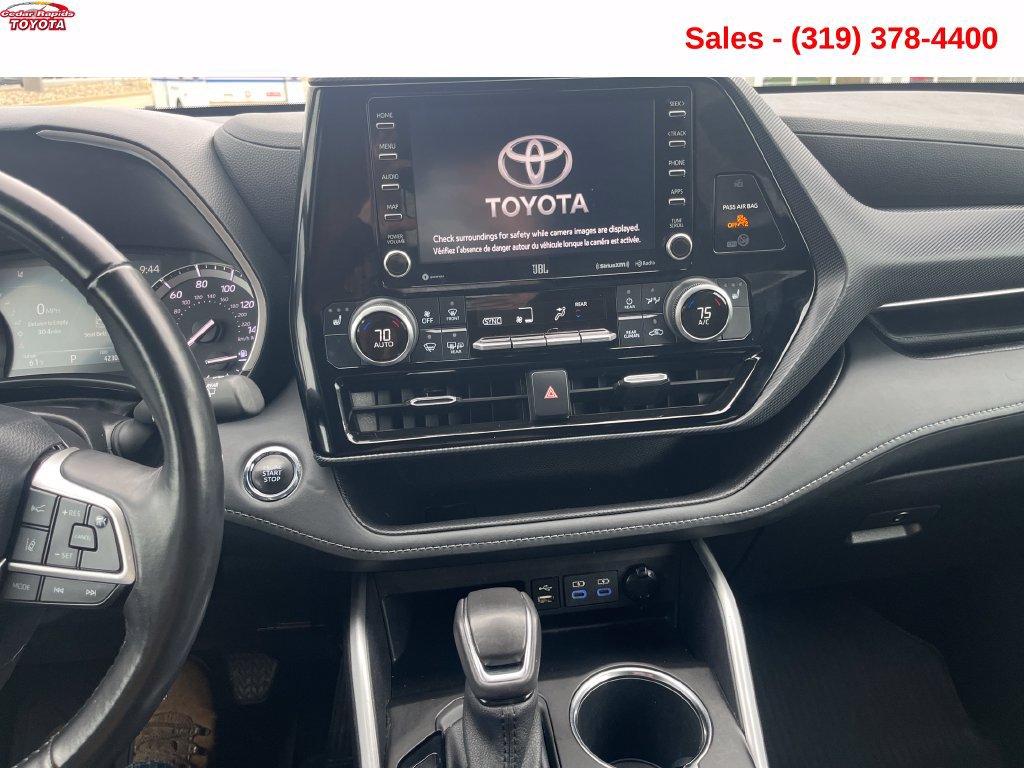 Used 2022 Toyota Highlander XSE AWD/4WD image 18