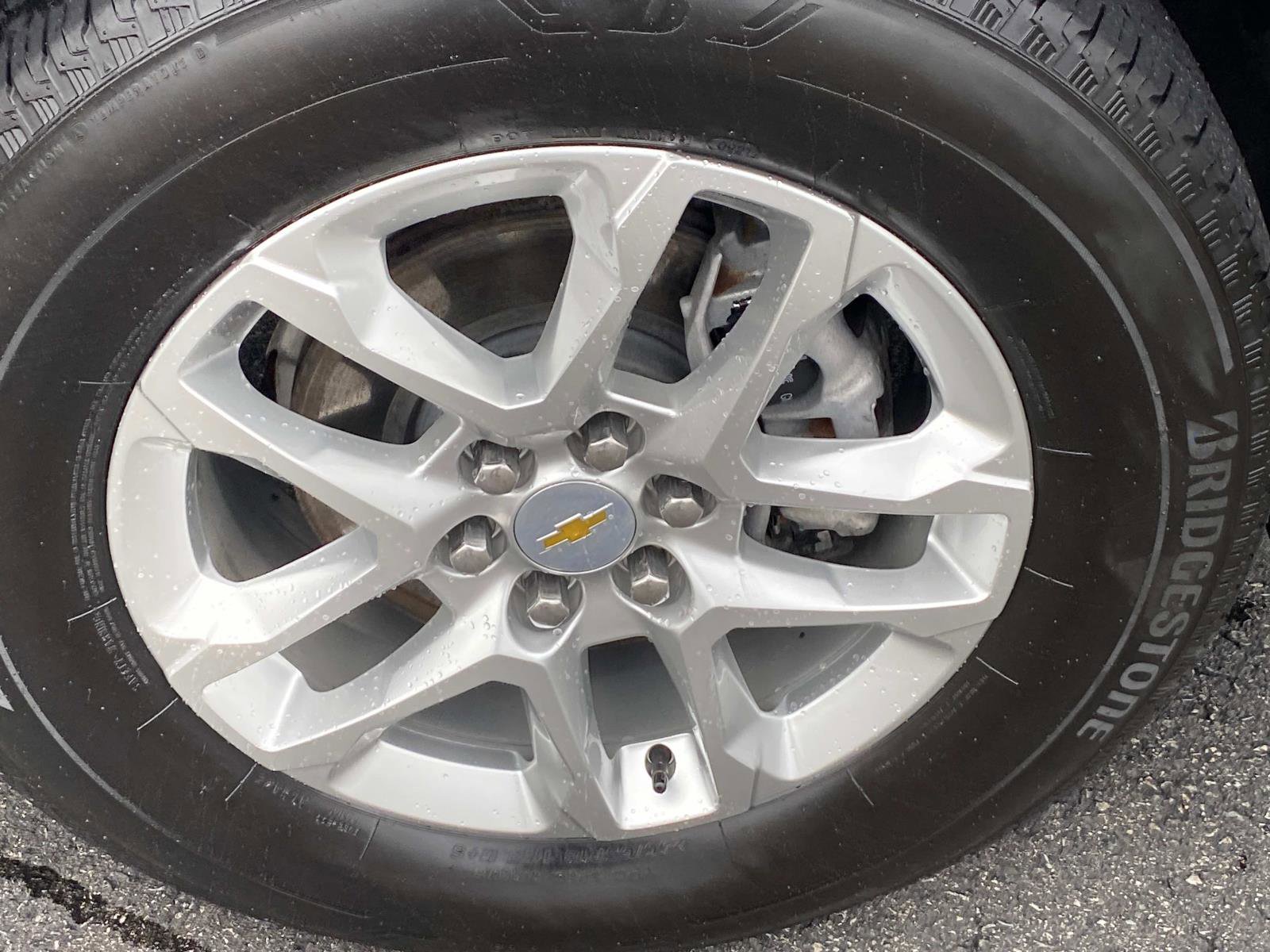 Used 2021 Chevrolet Traverse LS image 26