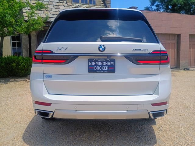 Used 2024 BMW X7 xDrive40i w/ Executive Package AWD/4WD image 9