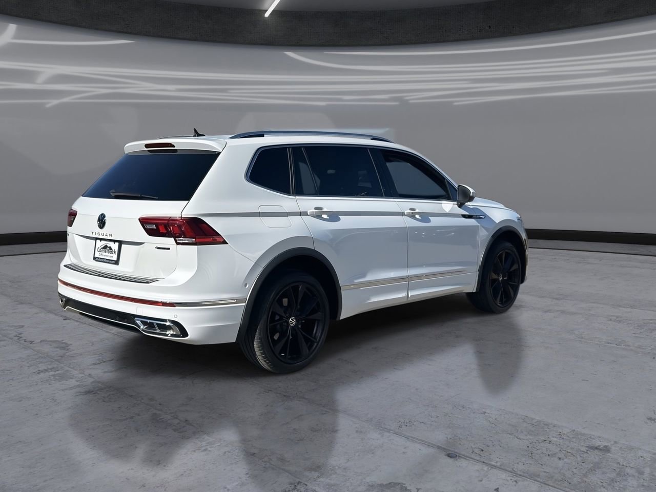 Certified 2023 Volkswagen Tiguan SEL R-Line AWD/4WD image 5