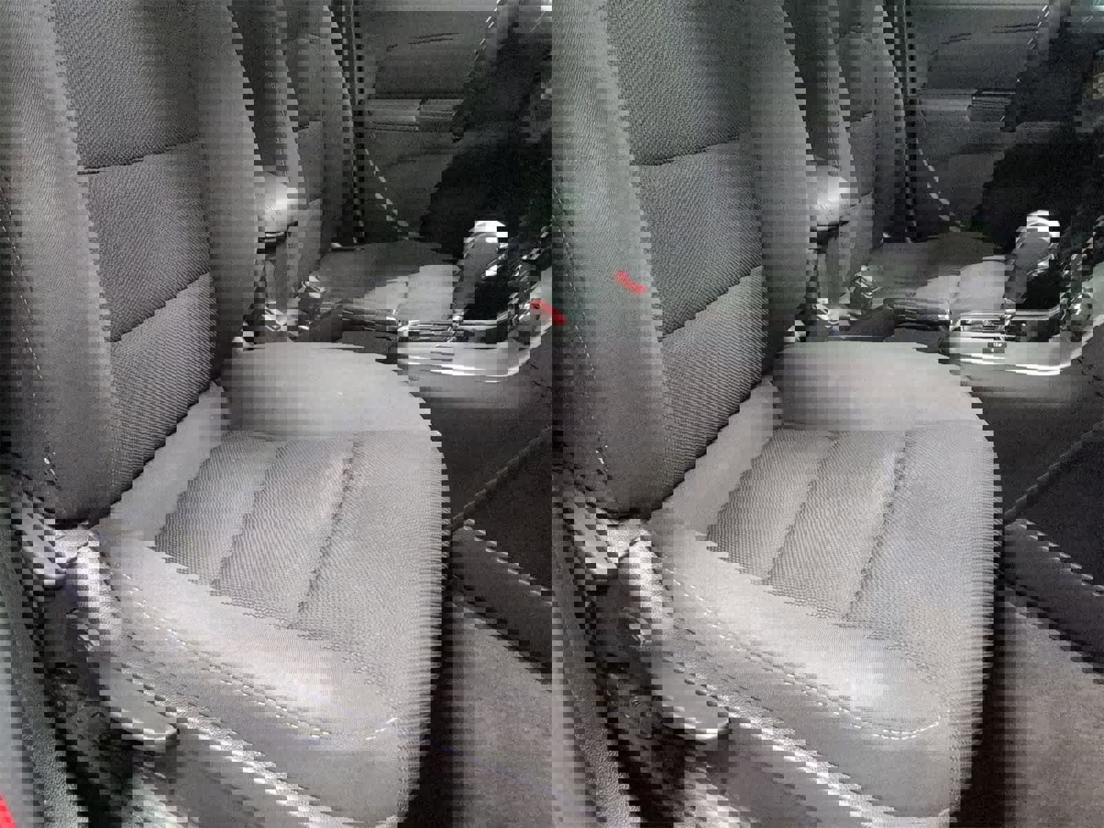 Used 2014 Chevrolet Cruze LT image 22