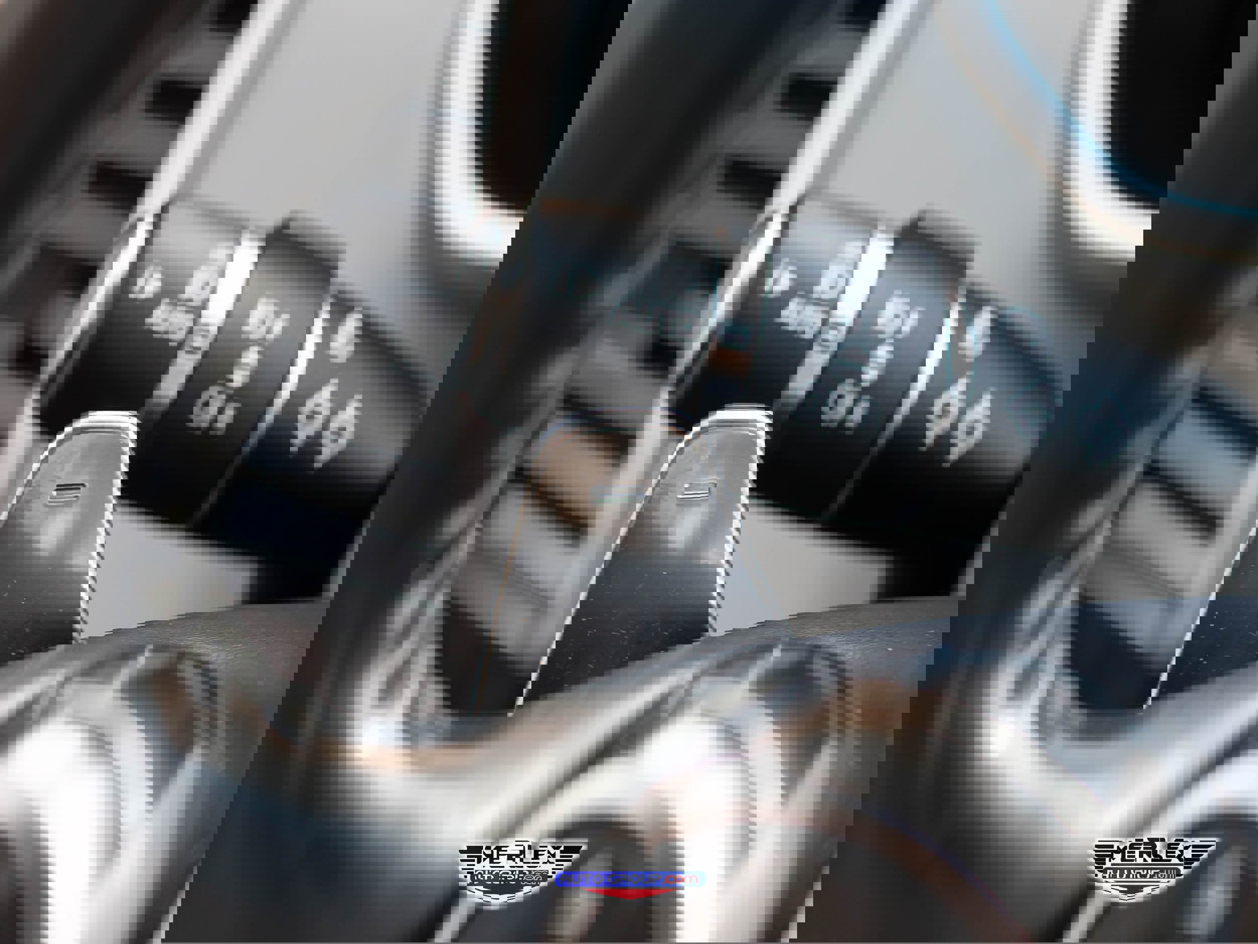 Used 2016 Land Rover Range Rover Holland & Holland image 30