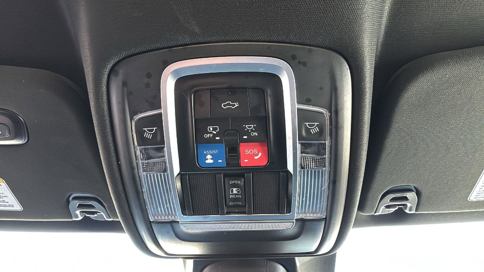 Used 2022 RAM 1500 Limited w/ Body Color Bumper Group image 16