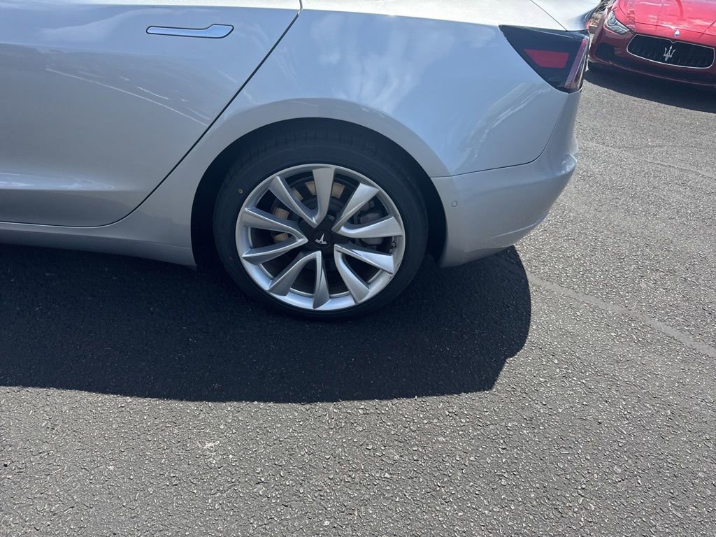 Used 2018 Tesla Model 3 Long Range AWD/4WD image 18