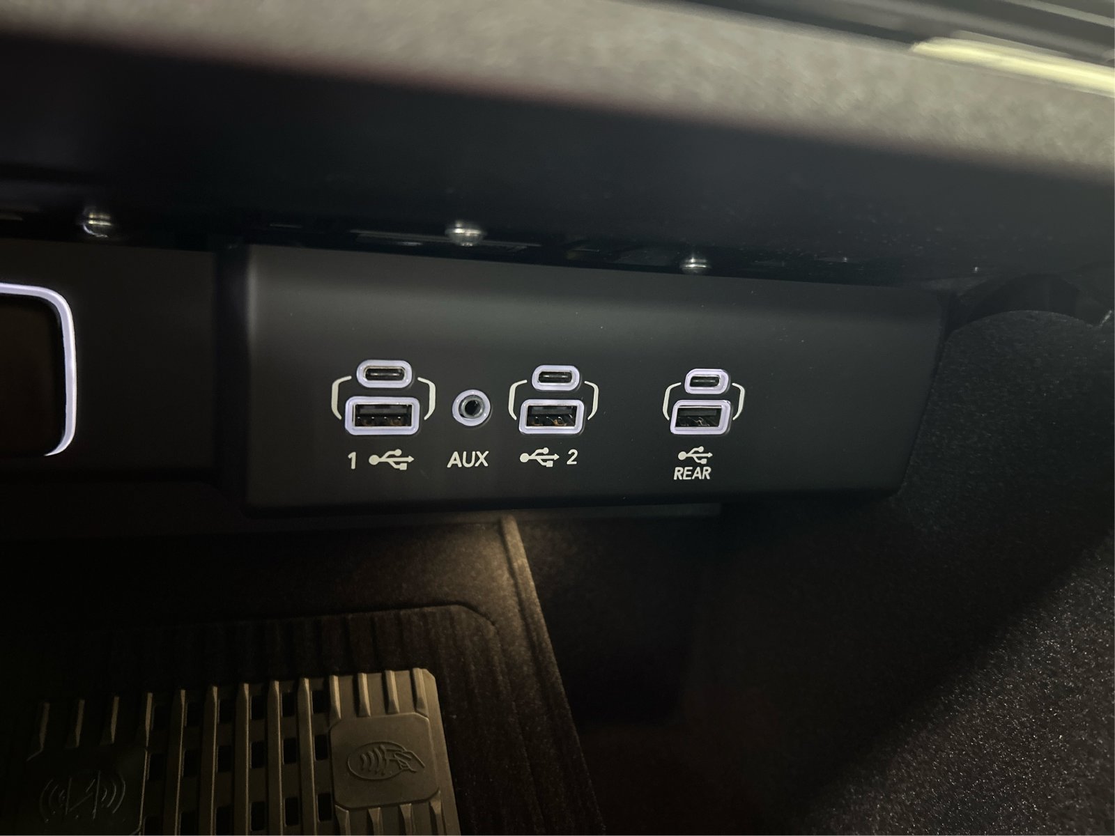 New 2026 Jeep Grand Wagoneer L Limited AWD/4WD image 34