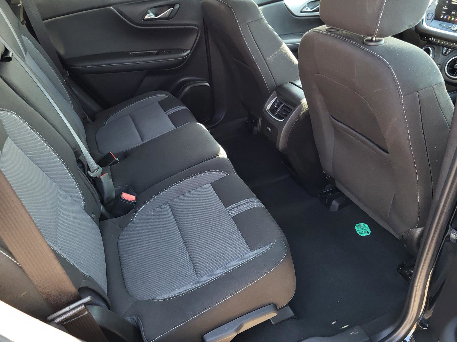 Used 2025 Chevrolet Blazer LT FWD image 11