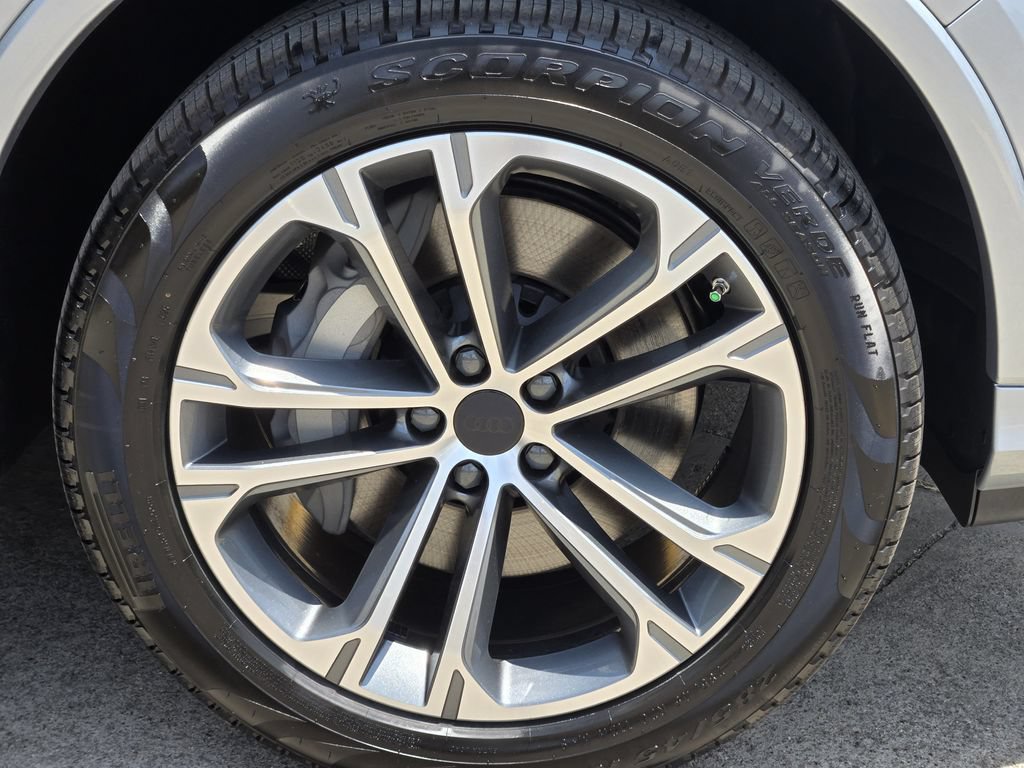 New 2026 Audi Q7 2.0T Premium Plus AWD/4WD image 16