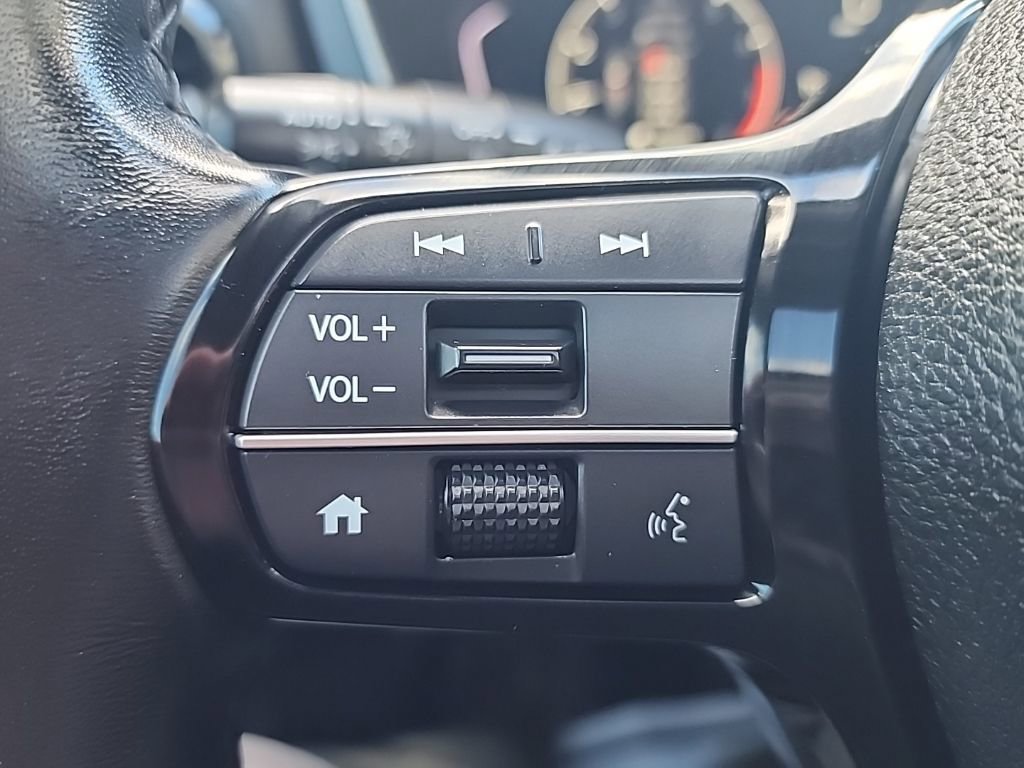 Used 2023 Honda Pilot Touring image 23