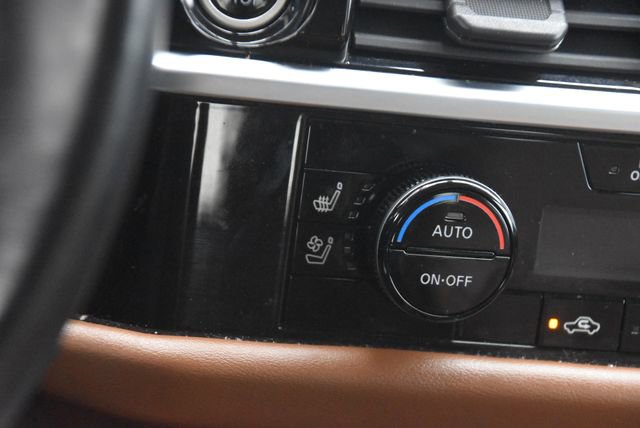 Used 2022 Nissan Pathfinder Platinum w/ Cargo Package AWD/4WD image 40