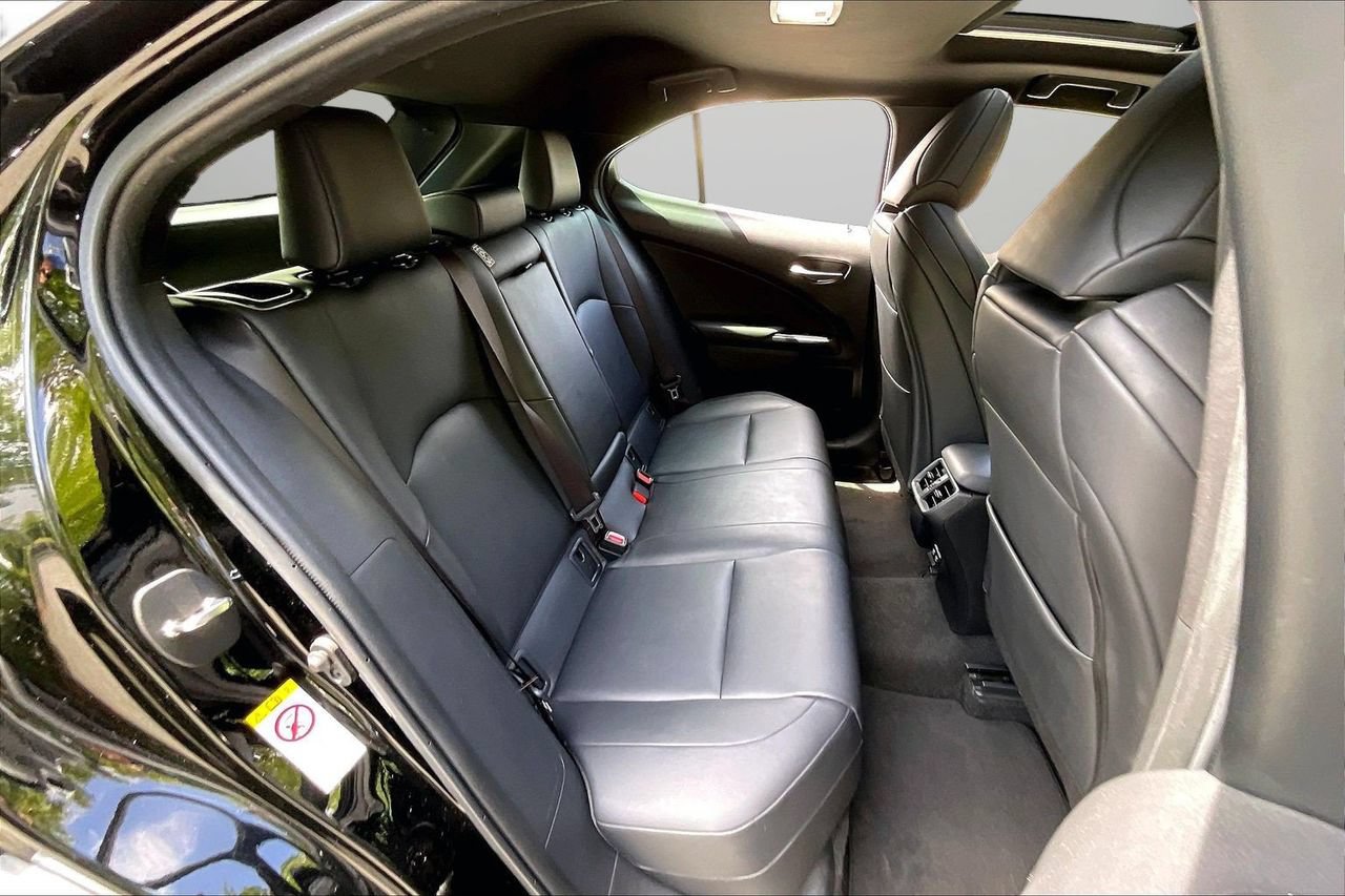 Used 2019 Lexus UX 200 F Sport w/ F Sport Premium Package FWD image 25