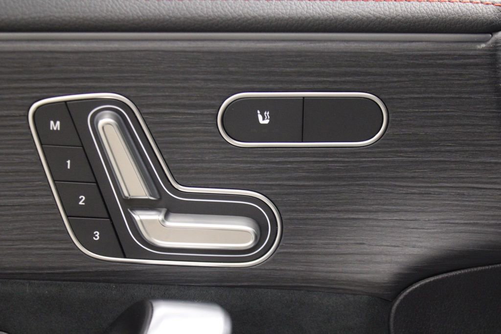 Used 2025 Mercedes-Benz CLA 35 AMG 4MATIC image 14