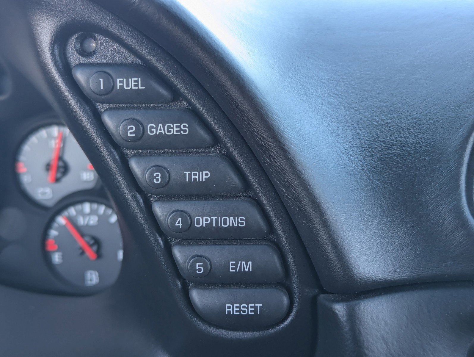 Used 2004 Chevrolet Corvette Convertible w/ Preferred Equipment Group image 32