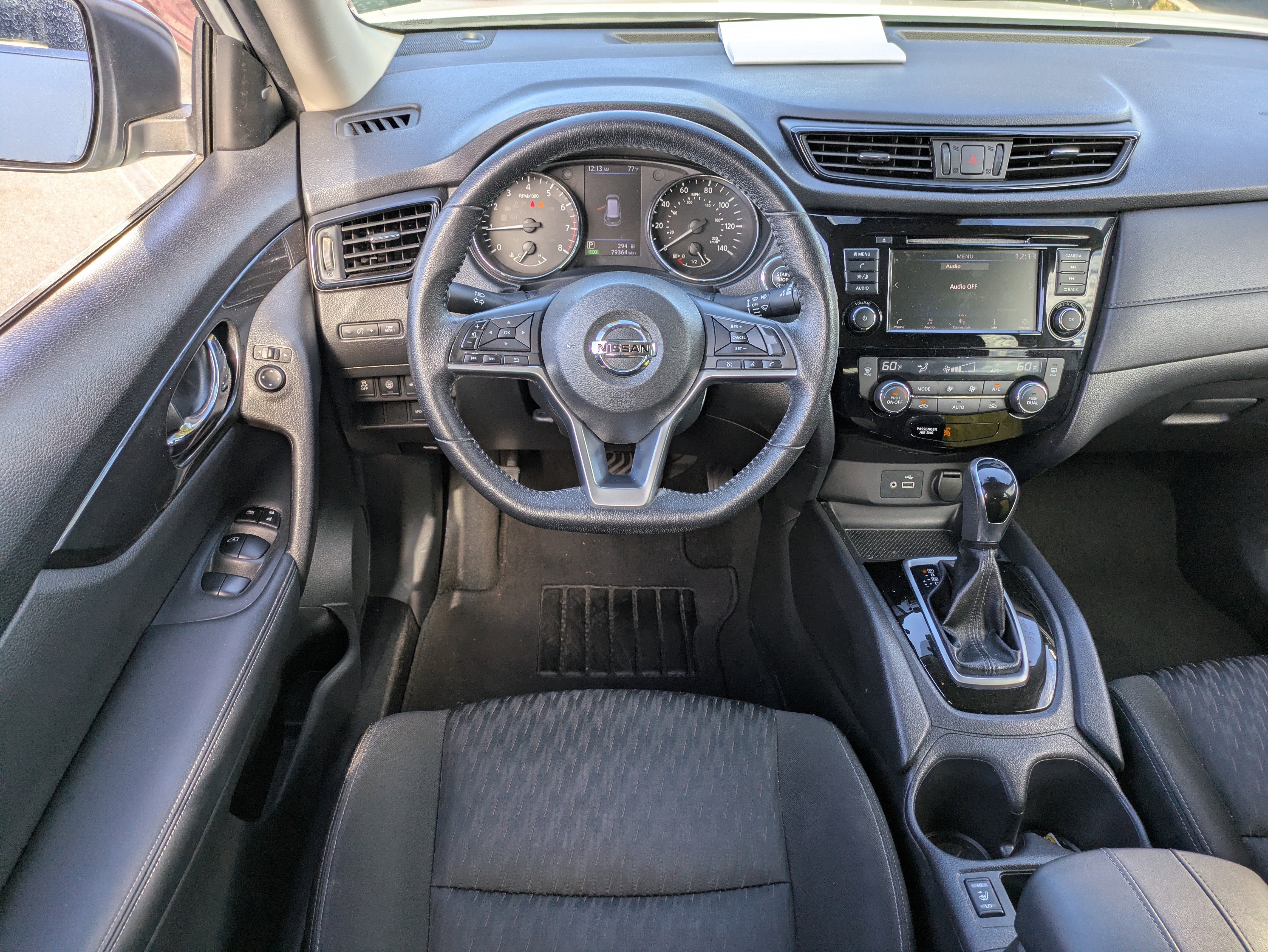 Used 2019 Nissan Rogue SV image 17