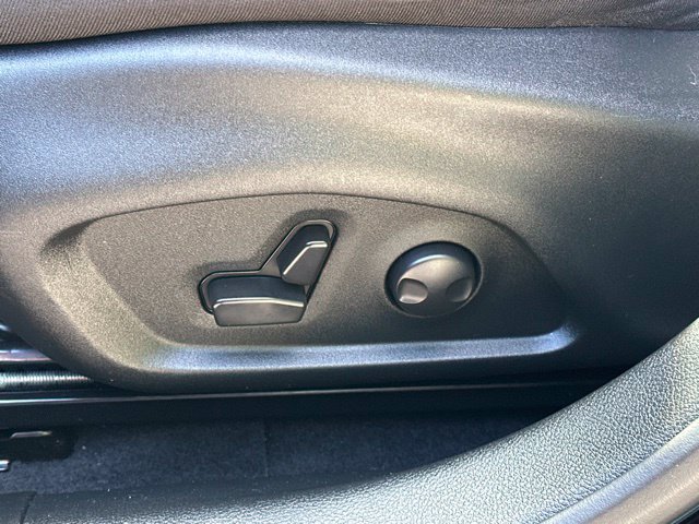 Used 2023 Jeep Compass Limited AWD/4WD image 39