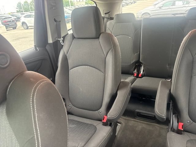 Used 2017 Chevrolet Traverse LT FWD image 10