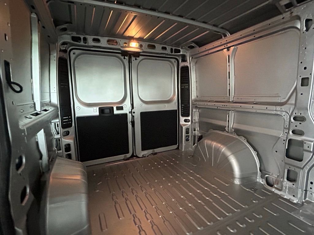 Used 2025 RAM ProMaster 2500 image 29