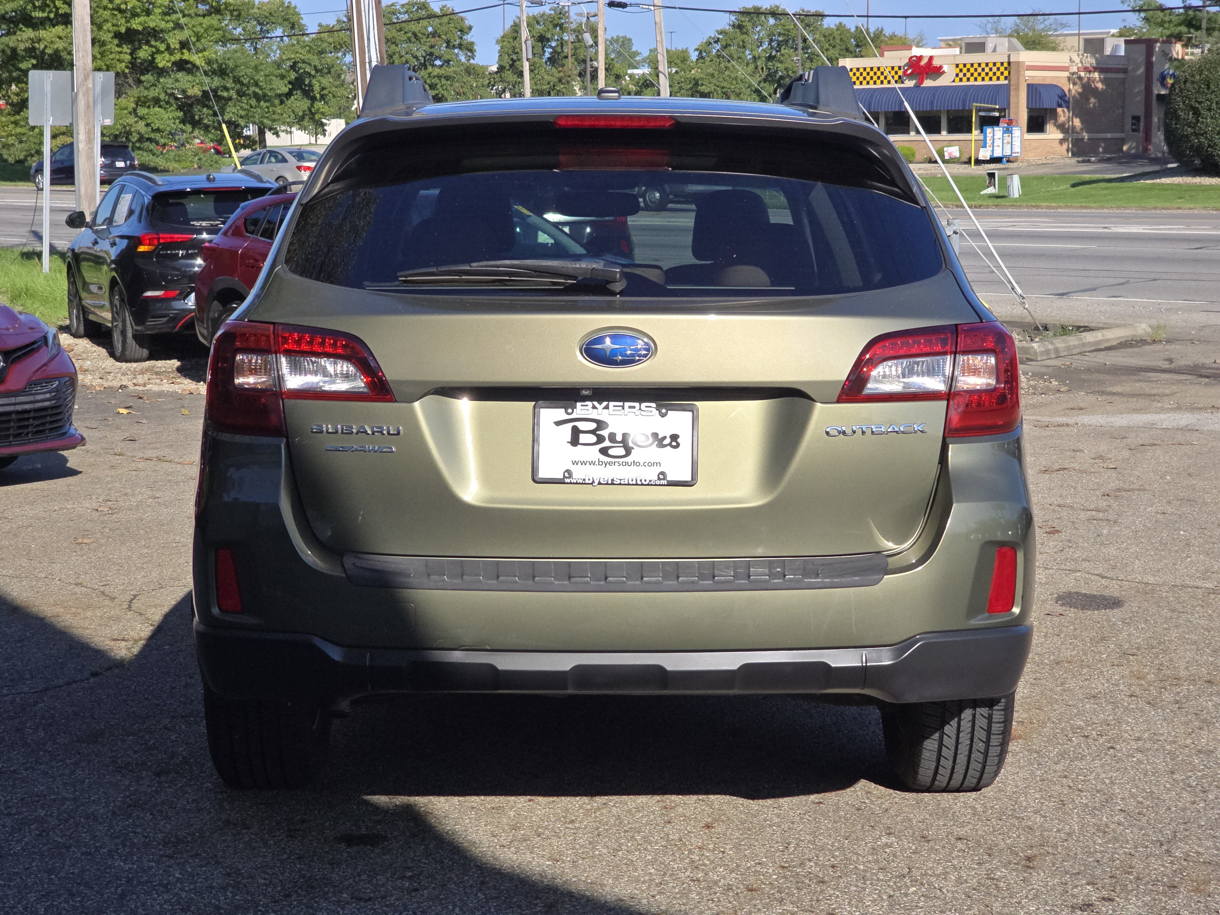 Used 2015 Subaru Outback 2.5i Premium AWD/4WD image 6